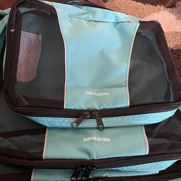 Samsonite Set of Three Travel Bags NWOT - Picture 8 of 8